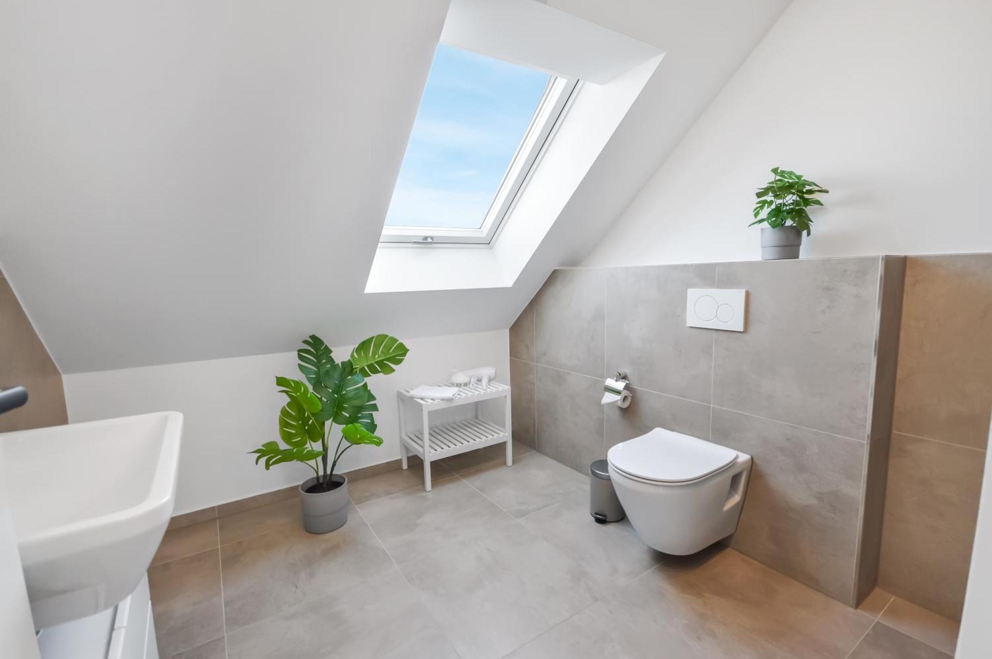 At Weinmeister - Aussergewoehnlich & Gross Apartment Bielefeld